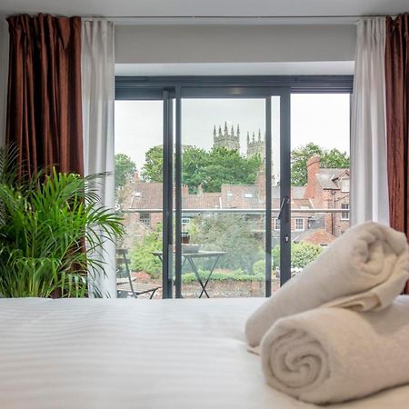 The Quadrant - The Carillon Suite York Exterior photo